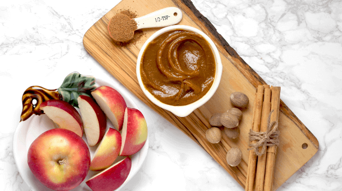 Apple-Slice-with-Peanut-Butter