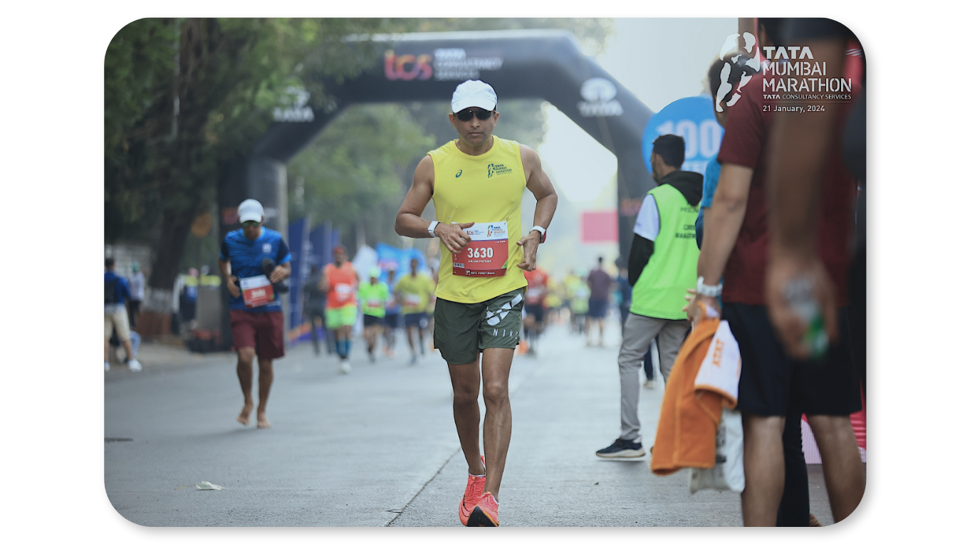 Vantage Fit's CTO Anjan Pathak inspires his employees running the Mumbai Marathon